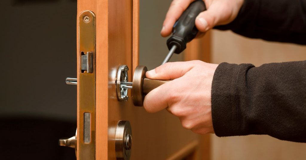 Como Identificar Quando a Fechadura Precisa Ser Trocada em Campinas: 6 Dicas Como Identificar Quando a Fechadura Precisa Ser Trocada em Campinas: 6 Dicas